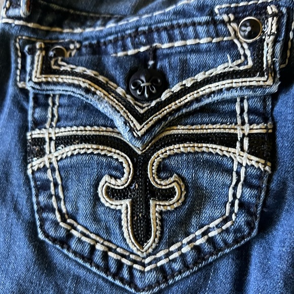 Rock REVIVAL Capri Jeans. Low waist! - Picture 7 of 7